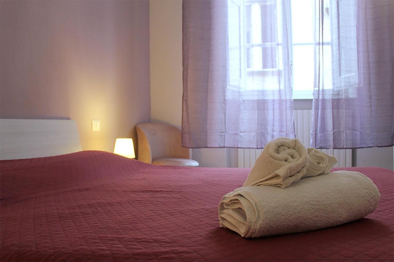 The Walls Apartment Lucca Luaran gambar