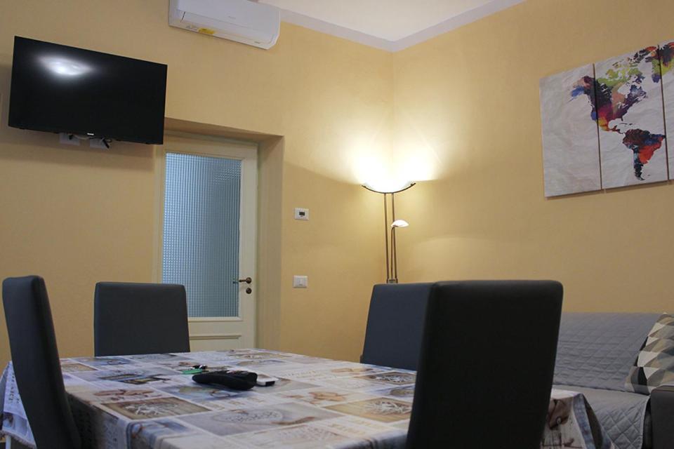 The Walls Apartment Lucca Luaran gambar